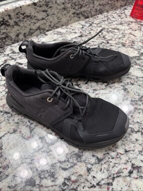 On Running Boy’s Black Athletic Sneakers
